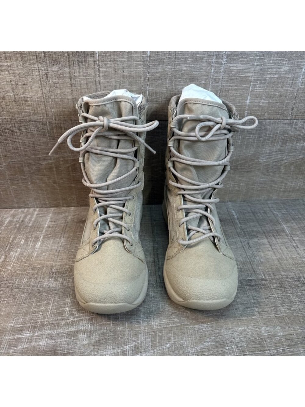 Danner 50130 Men's Tachyon 8" Tan Lightweight Hiking Work Desert Boots Men’s 4